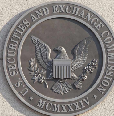 SEC, Yatırımcılara Kripto Varlık Menkul Kıymetleriyle İşlem Yaparken 'Dikkatli Olmalarını' Tavsiye Ediyor 3 sec-john-stark