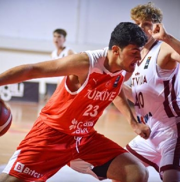 16 Yaş Altı Erkek Milli Takımı Letonyayı 75-57 mağlup etti