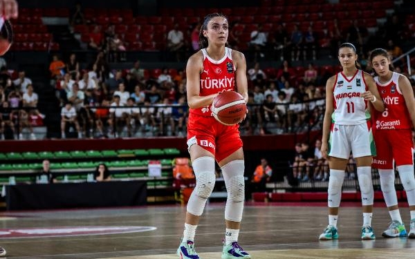 16 Yaş Altı Kız Basketbol Milli Takımı Macaristana mağlup oldu