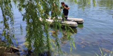 2 kardeş serinlemek için girdikleri nehirde boğuldu