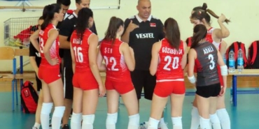 21 Yaş Altı Kadın Voleybol Milli Takımı, Karadağ’ı 3-1 mağlup etti 14 21 Yaş Altı Kadın Voleybol Milli Takımı Karadağı 3-1 mağlup etti