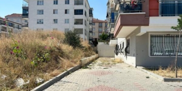 4üncü kat penceresinden düşen 2 yaşındaki Menesa hayatını kaybetti