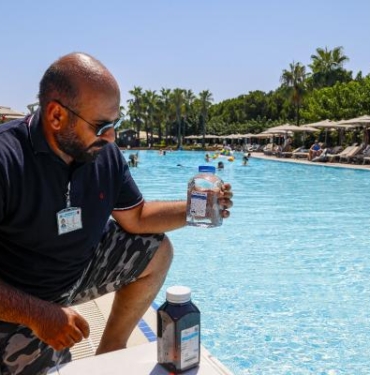 5 yıldızlı otellerin havuzuna kimyasal denetimi