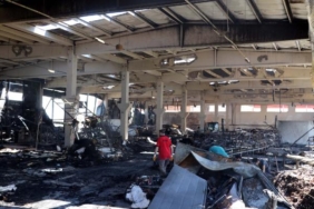 6 saatte söndürülen yangında fabrika kullanılamaz hale geldi