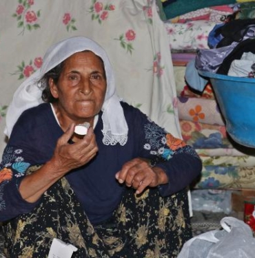 6 torunu ile TIR dorsesinde yaşam savaşı veriyor