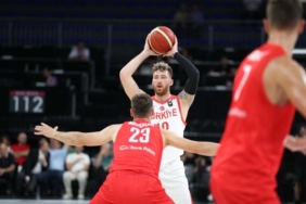 A Milli Erkek Basketbol Takımı hazırlık maçında Polonyayı mağlup etti