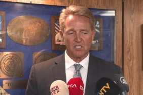 ABD savaş gemisi USS Mount Whıtney Sarayburnunda