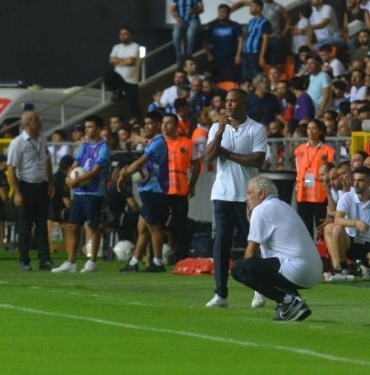Adana Demirspor - CFR Cluj (FOTOĞRAFLAR) 8 Adana Demirspor - CFR Cluj FOTOĞRAFLAR