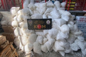 Adana'da gümrük kaçağı 25 milyon 830 bin makaron ele geçirildi 1 Adanada gümrük kaçağı 25 milyon 830 bin makaron ele geçirildi