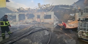 Adanada iki fabrikada yangın Ek fotoğraflar