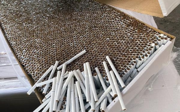 Adanada kaçak sigara operasyonu 11 gözaltı