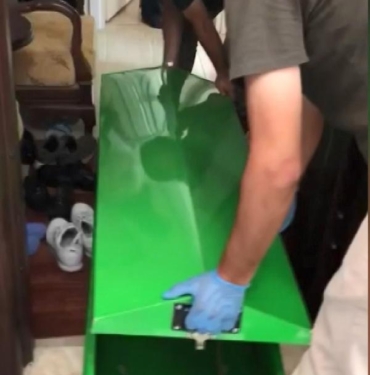 Ağabeyi evde öldü; saatlerdir belediye tabibinin gelmesini bekliyorlar (2) 5 Ağabeyi evde öldü saatlerdir belediye tabibinin gelmesini bekliyorlar 2