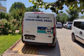 Ağabeyi evde öldü saatlerdir belediye tabibinin gelmesini bekliyorlar