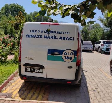 Ağabeyi evde öldü; saatlerdir belediye tabibinin gelmesini bekliyorlar 8 Ağabeyi evde öldü saatlerdir belediye tabibinin gelmesini bekliyorlar