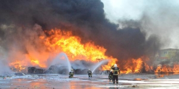 Aksaray'da geri dönüşüm tesisinde yangın/ Ek fotoğraflar 36 Aksarayda geri dönüşüm tesisinde yangın Ek fotoğraflar