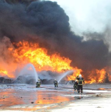 Aksarayda geri dönüşüm tesisinde yangın Ek fotoğraflar