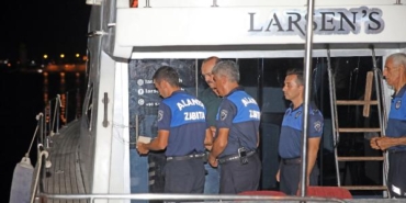 Alanyadaki sopalı kavganın ardından iki tekne mühürlendi