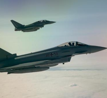 Almanya, NATO tatbikatı kapsamında İzlanda’ya savaş uçağı gönderdi 3 Almanya NATO tatbikatı kapsamında İzlandaya savaş uçağı gönderdi