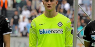 Altayda eldivenler Eren Karataşın