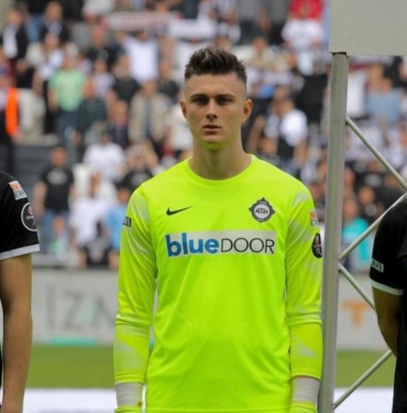 Altayda eldivenler Eren Karataşın