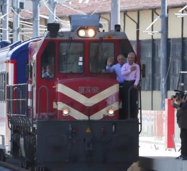 Altyapı ve Ulaştırma Bakanı Uraloğlu Kazlıçeşme-Sirkeci hattındaki test sürüşüne katıldı 7 Altyapı ve Ulaştırma Bakanı Uraloğlu Kazlıçeşme-Sirkeci hattındaki test sürüşüne katıldı