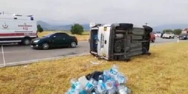 Amasyada kavşakta 3 araç çarpıştı 4 yaralı