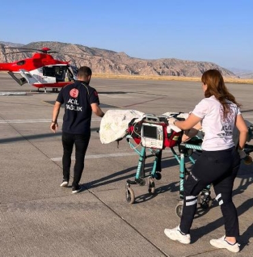 Ambulans helikopter kanser hastası için havalandı
