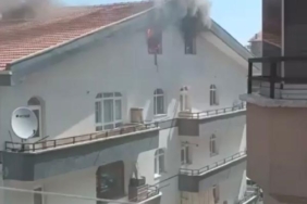 Ankara'da çatı yangını 6 Ankarada çatı yangını