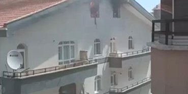 Ankarada çatı yangını