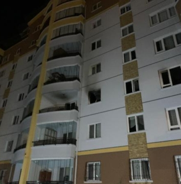 Ankarada ütüden çıkan yangın mahallede endişeye sebep oldu