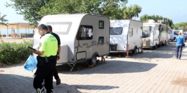 Antalyada denize sıfır karavanlar tahliye edildi