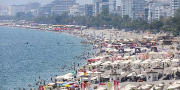 Antalya'da yüzde 76'ya ulaşan nem, bunalttı 31 Antalyada yüzde 76ya ulaşan nem bunalttı