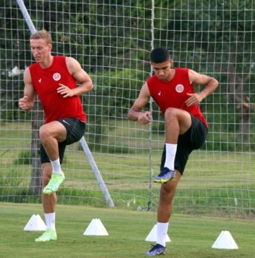 Antalyaspor, sezonu Trabzonspor deplasmanında açıyor 5 Antalyaspor sezonu Trabzonspor deplasmanında açıyor