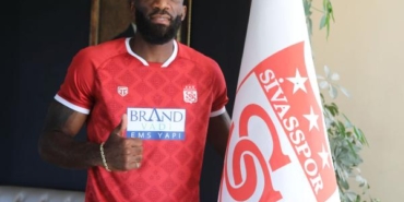 Appindangoye 1 yıl daha Sivassporda