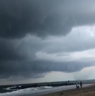 Arnavutköyde korkutan hortum