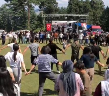 Artvinde 1400 rakımlı yaylada Gürcü Festivali