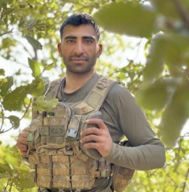 Asker oğlunun şehadet haberini Manisada çalıştığı iş yerinde öğrendi 2