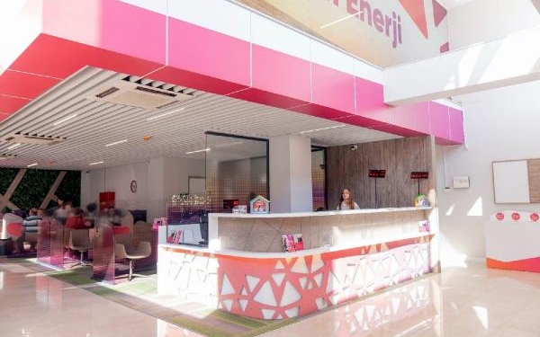 Aydem ve Gediz Perakende Çiğlideki müşteri ilişkileri merkezini yeniledi