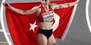 Aydının gururu Tuğba Danışmaz