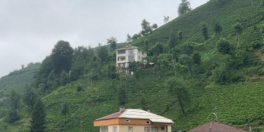 Baba evini yıkamayan 2 kardeş çözümü ev üstüne ev yapmakta buldu 20 Baba evini yıkamayan 2 kardeş çözümü ev üstüne ev yapmakta buldu