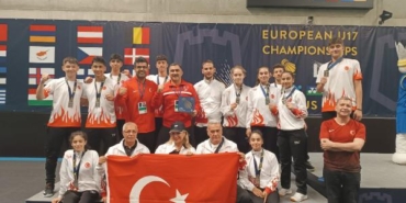 Badminton Milli Takımı Avrupa 2'ncisi oldu 36 Badminton Milli Takımı Avrupa 2ncisi oldu