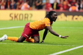 Bafetimbi Gomis Kawasaki Frontaleye transfer oldu