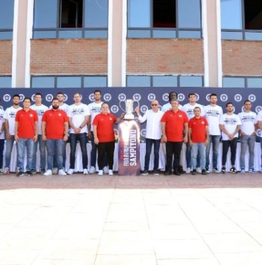 Bahçeşehir Koleji Basketbol Takımı yeni sezonun startını Karadenizden verdi