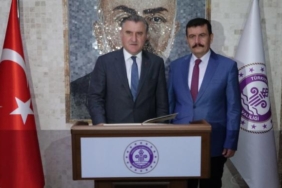 Bakan Bak Dünyanın belki de en büyük sivil toplum kuruluşuyuz