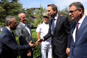 Bakan Bayraktar Vanda petrol sondajı yapacağız