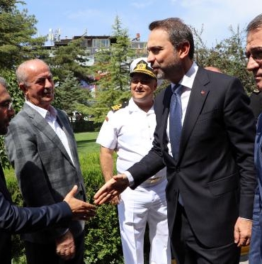 Bakan Bayraktar: Van'da petrol sondajı yapacağız 8 Bakan Bayraktar Vanda petrol sondajı yapacağız