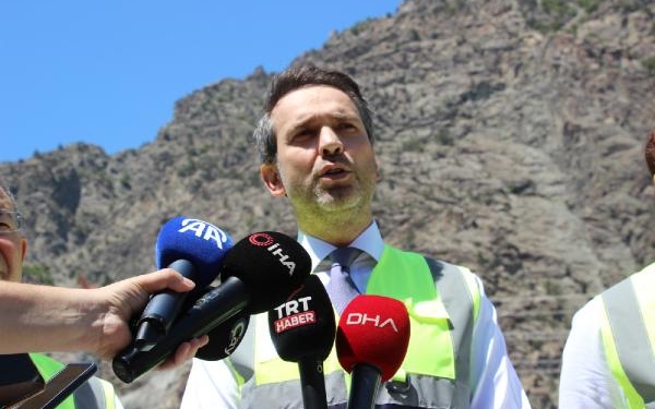 Bakan Bayraktar Yusufeli Barajında hedef kota 4 metre daha yükseldiğinde üretim başlayacak Ek fotoğraf