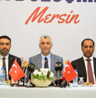 Bakan Bolat: Ekonomimiz büyük deprem felaketine rağmen yüzde 4 büyüdü (2) 7 Bakan Bolat Ekonomimiz büyük deprem felaketine rağmen yüzde 4 büyüdü 2