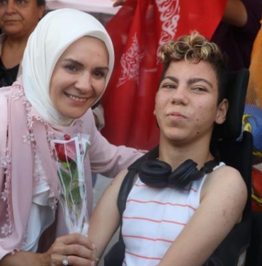 Bakan Göktaş'ı gören akrabası: Heyecanlandım, helal olsun valla (2) 10 Bakan Göktaşı gören akrabası Heyecanlandım helal olsun valla 2