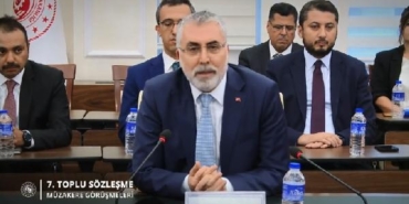 Bakan Işıkhan: 7'nci Dönem Toplu Sözleşme müzakereleri devam ediyor 38 Bakan Işıkhan 7nci Dönem Toplu Sözleşme müzakereleri devam ediyor